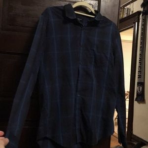 Long sleeve buttoned shirt slim fit